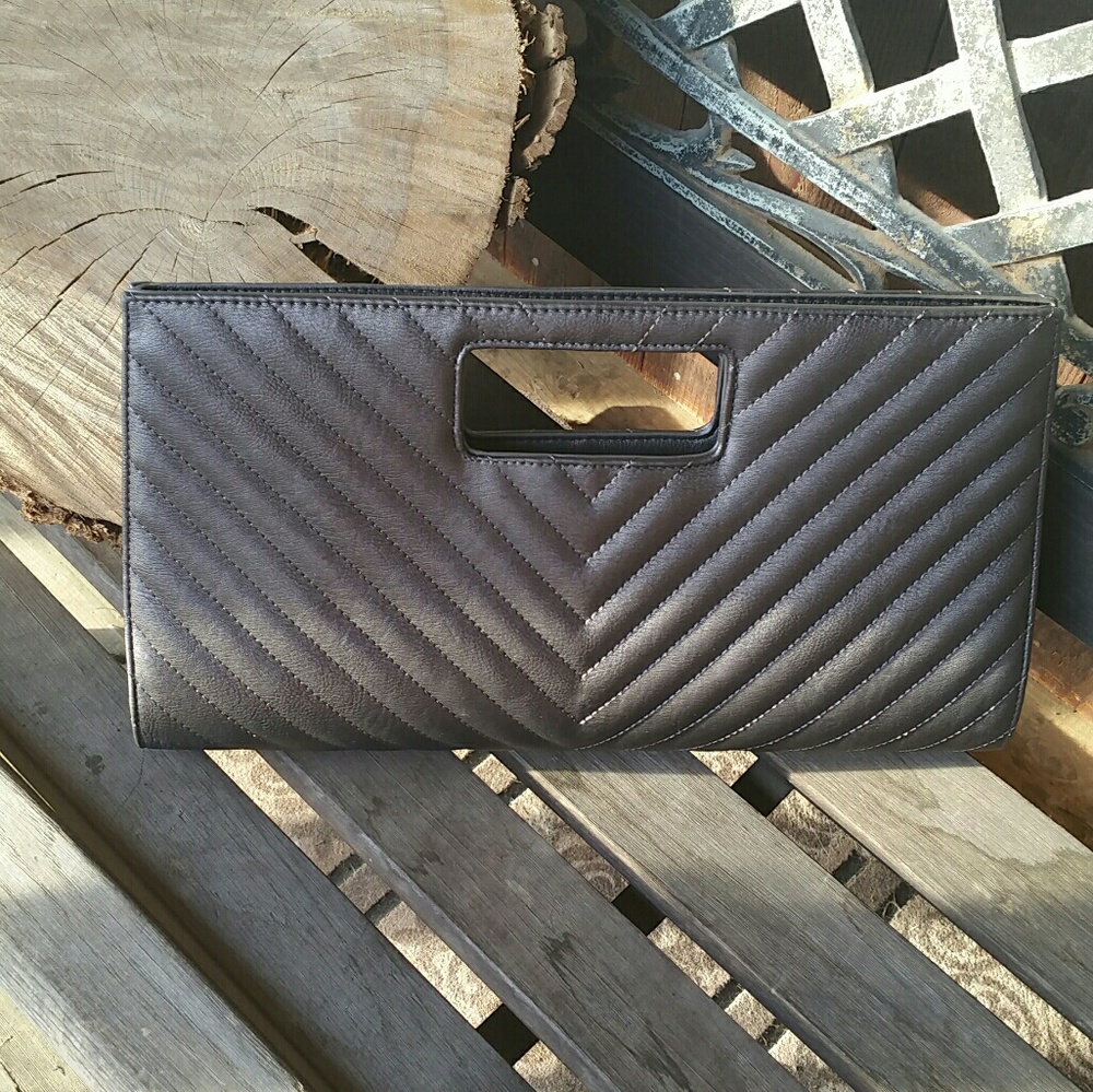 NWOT Metallic Charming Charlie Clutch